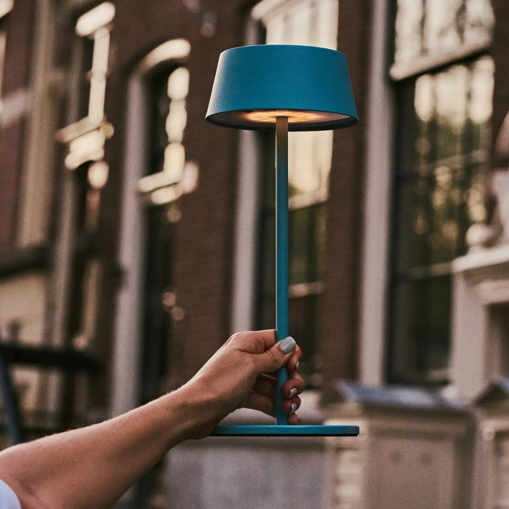 Hugo Amsterdam Blå Sladdlös Bordslampa