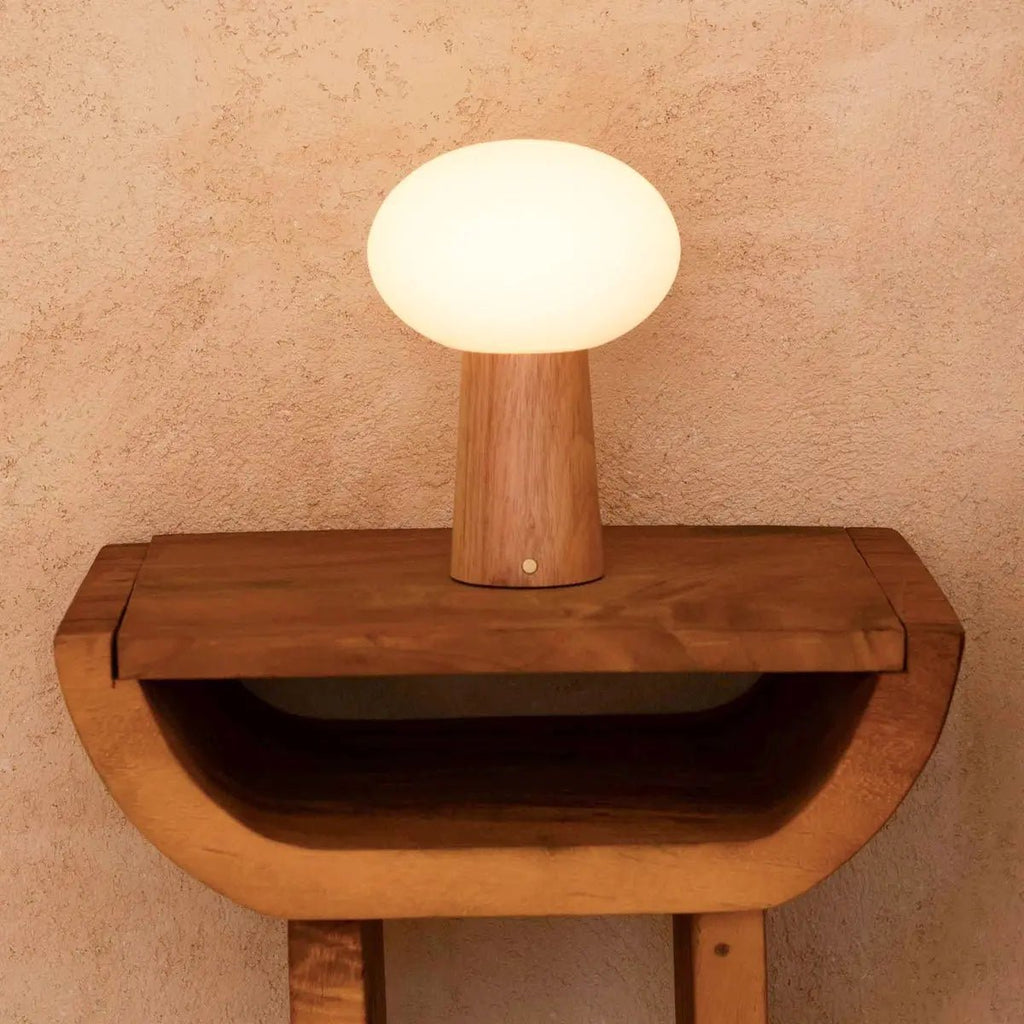 Sladdlös bordslampa Max – uppladdningsbar & dimbar | Tavellio