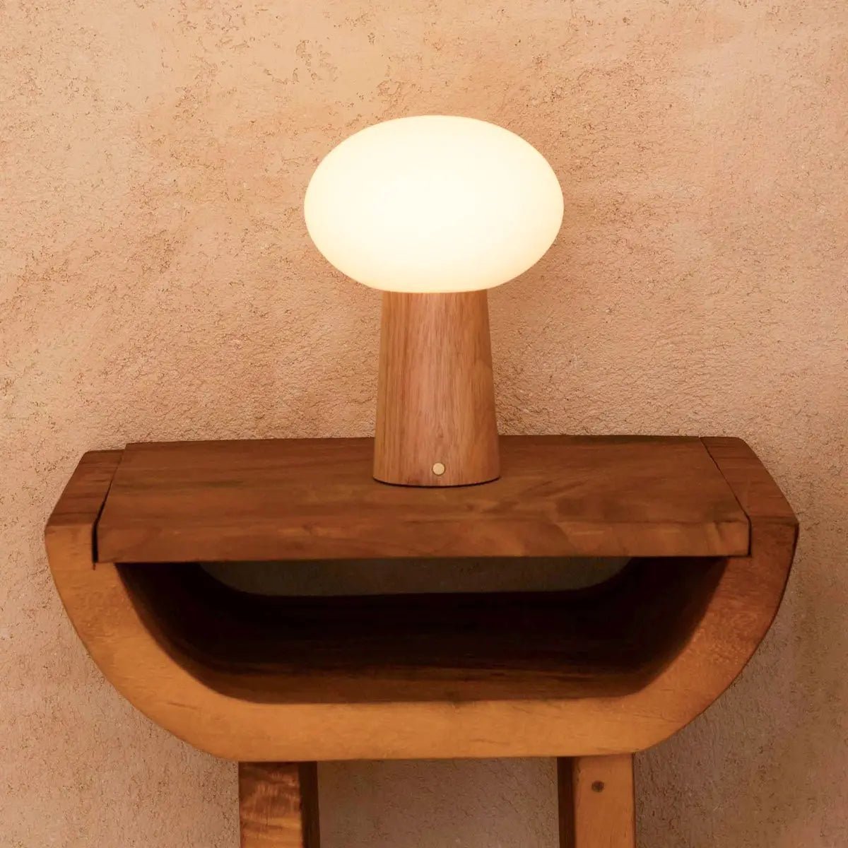 Sladdlös bordslampa Max – uppladdningsbar & dimbar | Tavellio