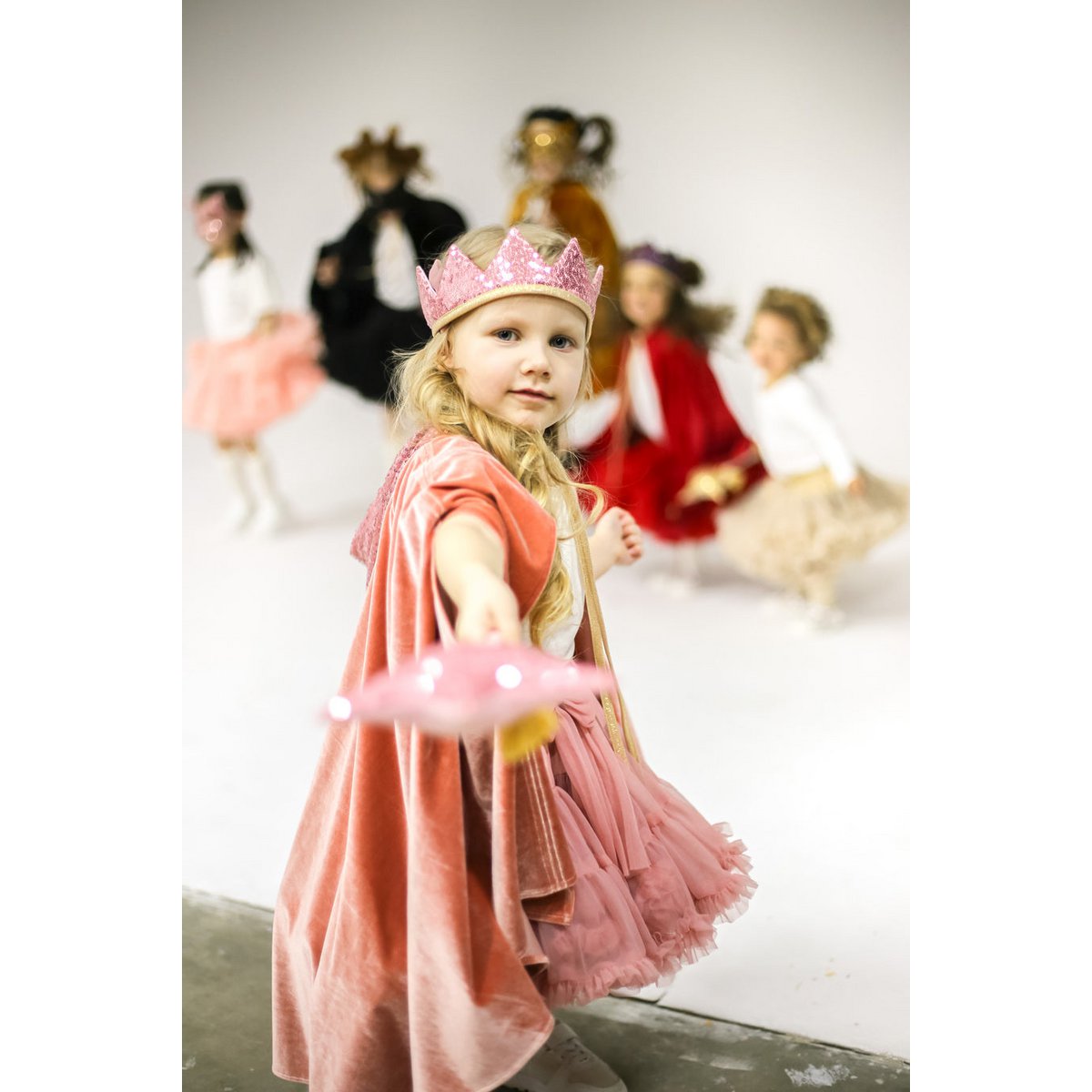 Prinsessset med Krona & Trollstav, Rosa Paljetter