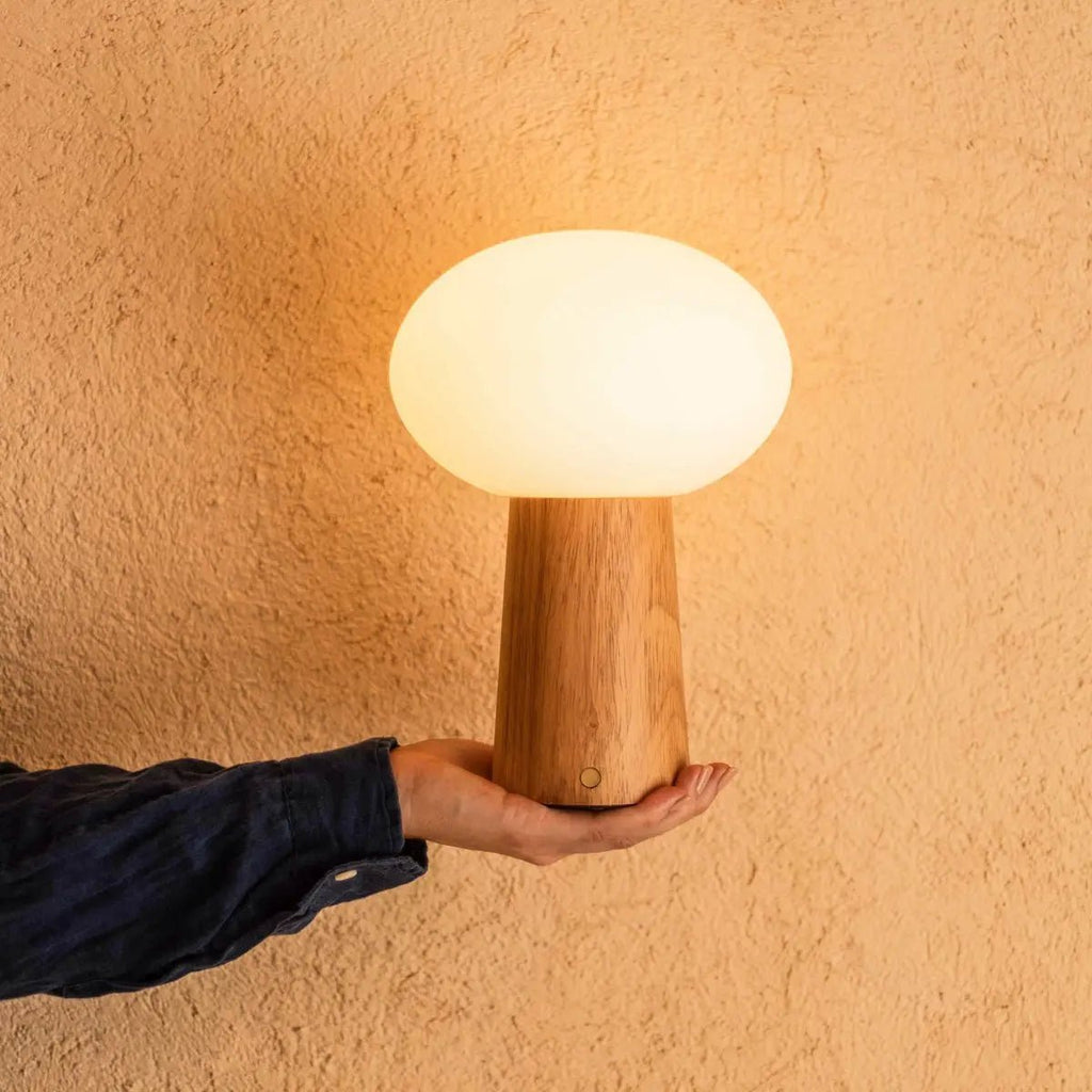 Sladdlös bordslampa Max – uppladdningsbar & dimbar | Tavellio