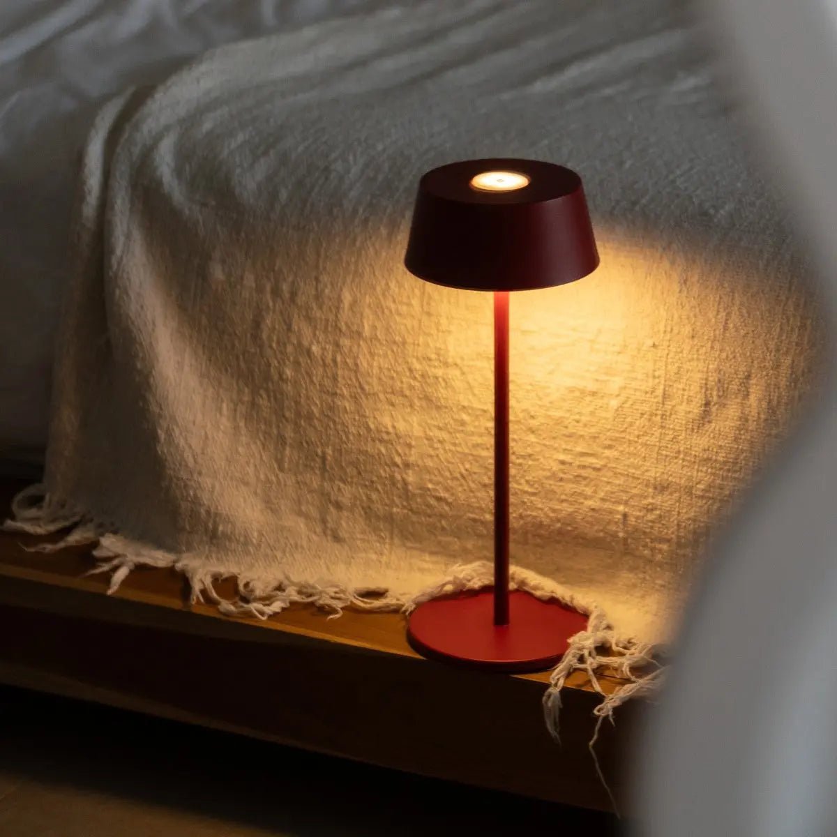 Hugo Bärröd Sladdlös Bordslampa