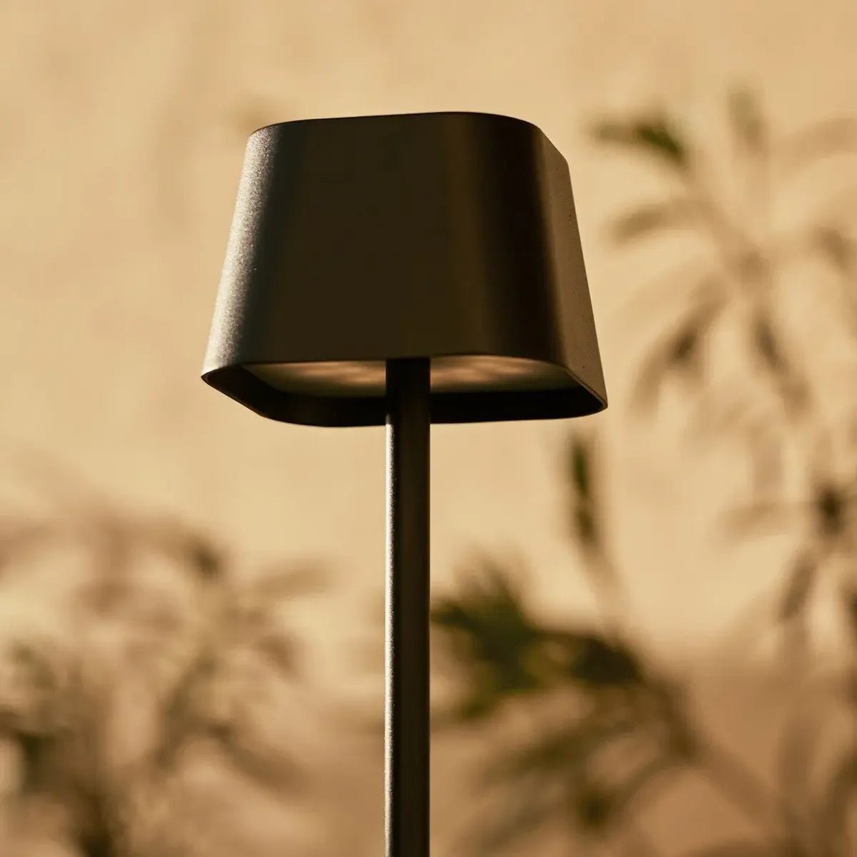 Ava Svart Sladdlös Bordslampa