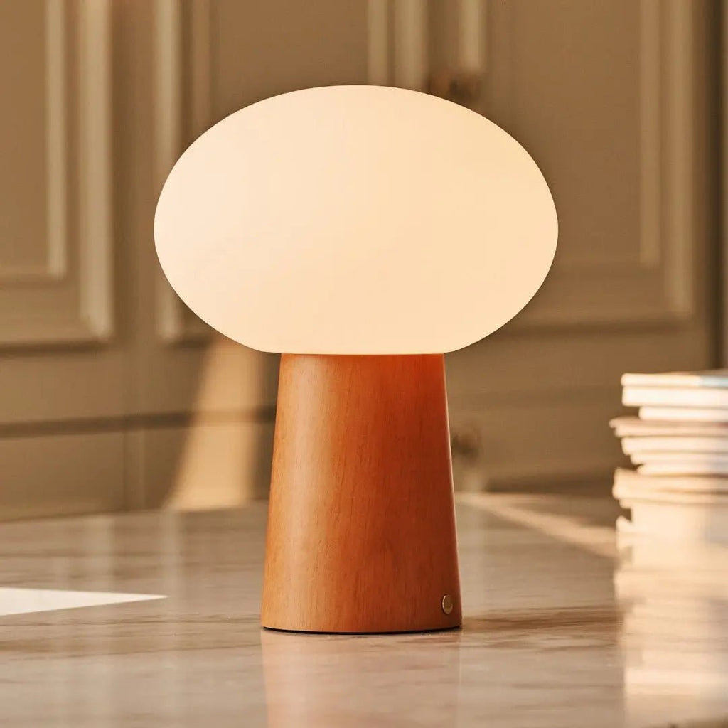 Bordslampa i Trä Max Kastanjebrun