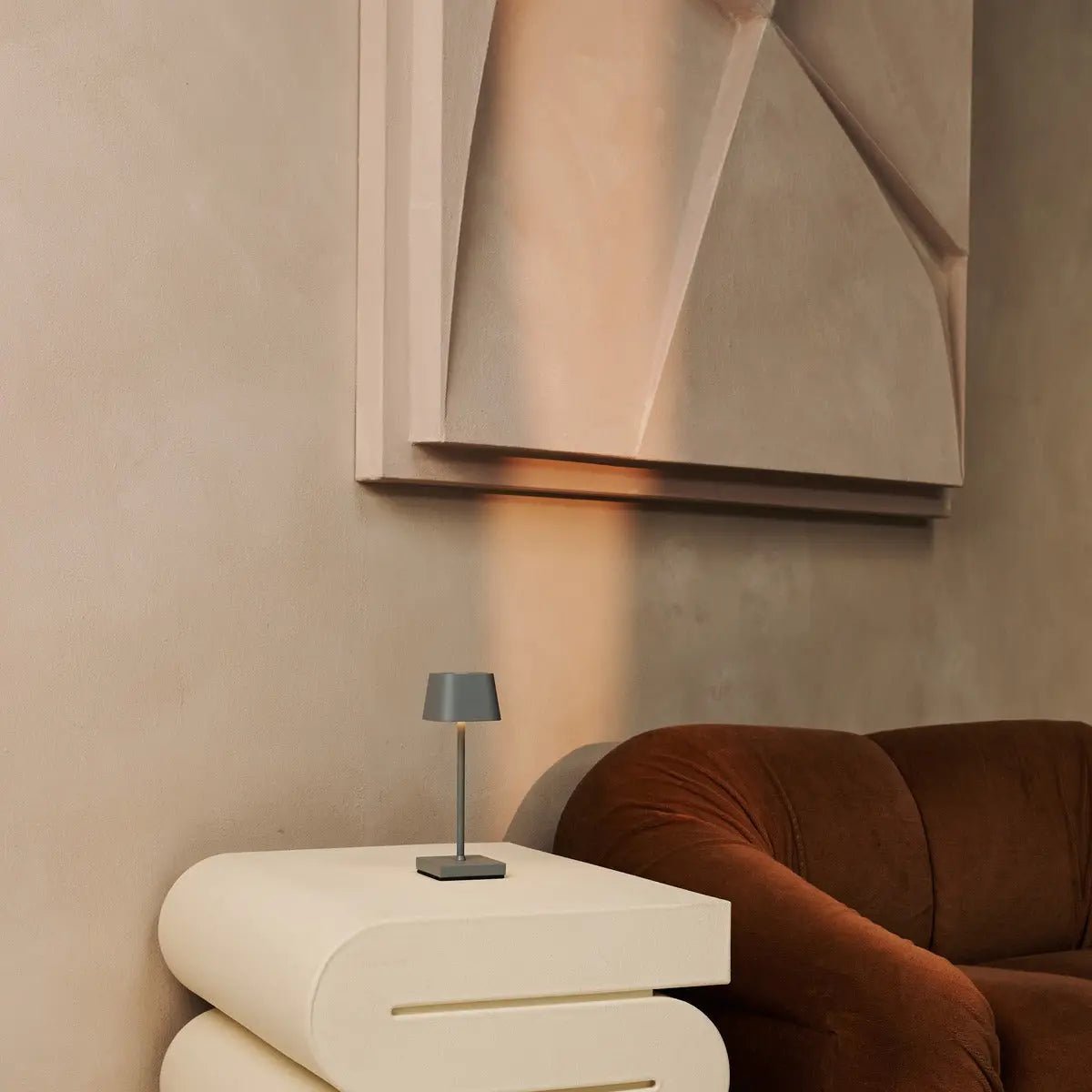 Mini Bordslampa i Trä Sarphati Musgrå
