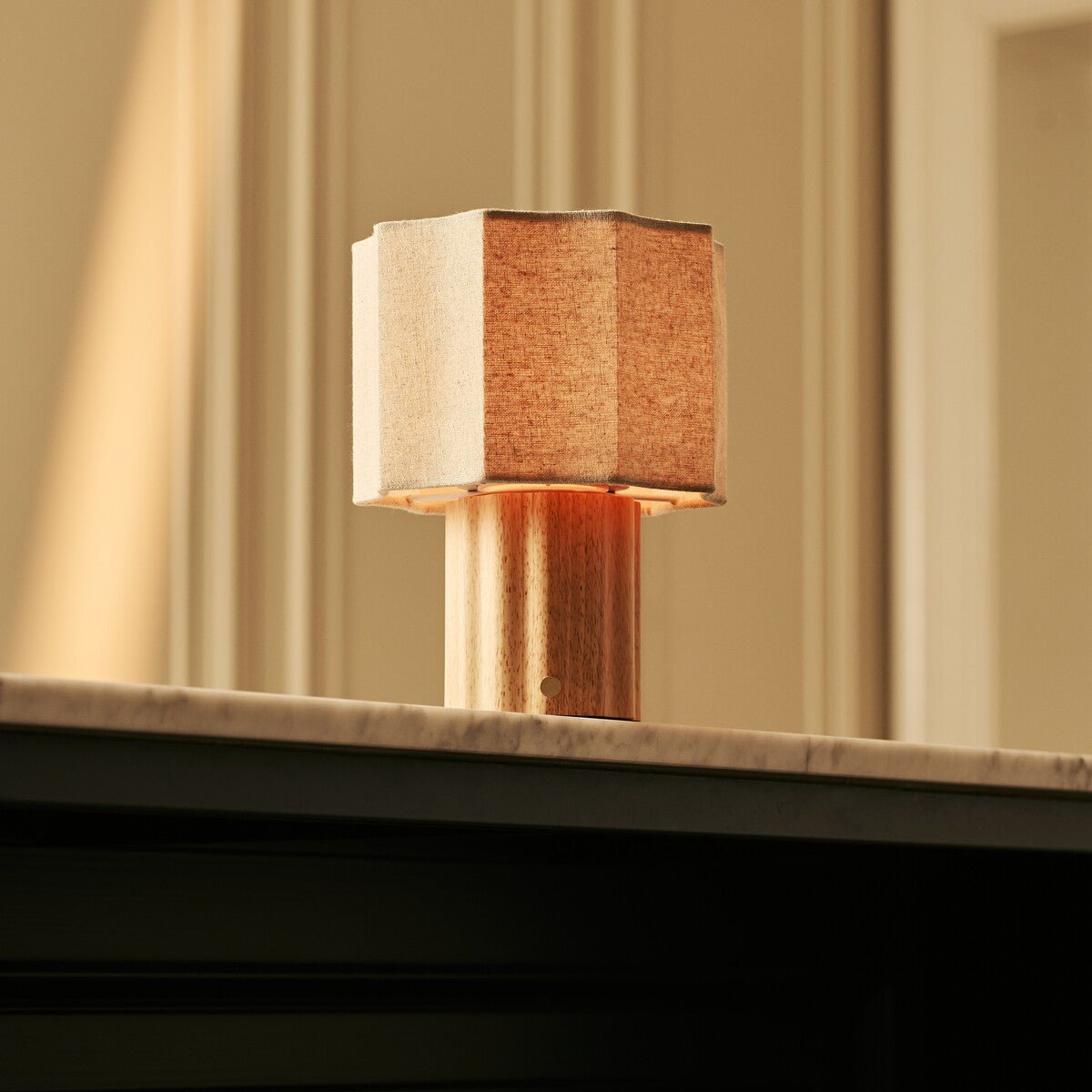 Eloïsa Natur Uppladdningsbar Bordslampa – Nordic Collection