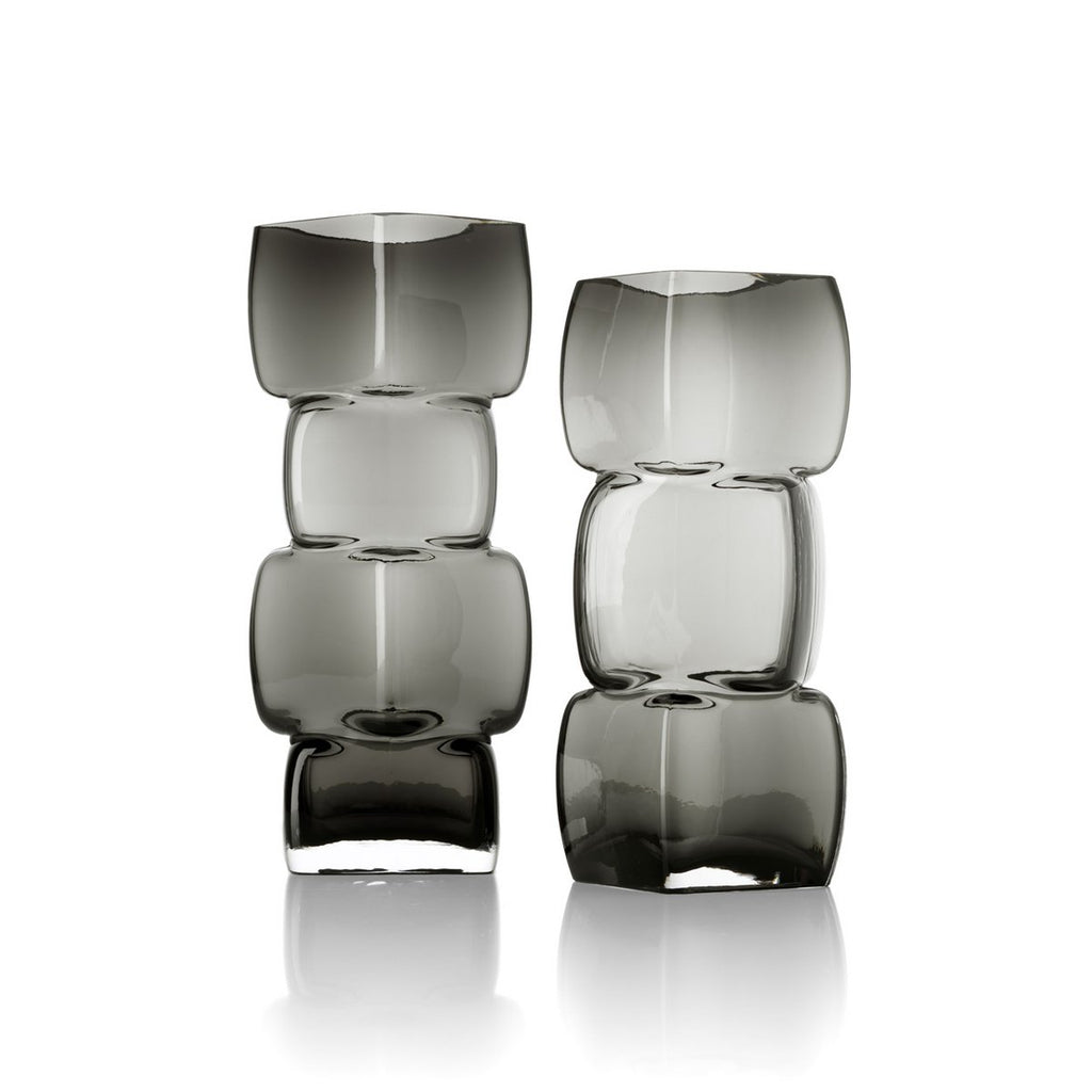 Cubes-vasen i Mörkgrå, Medium – Återvunnet Glas