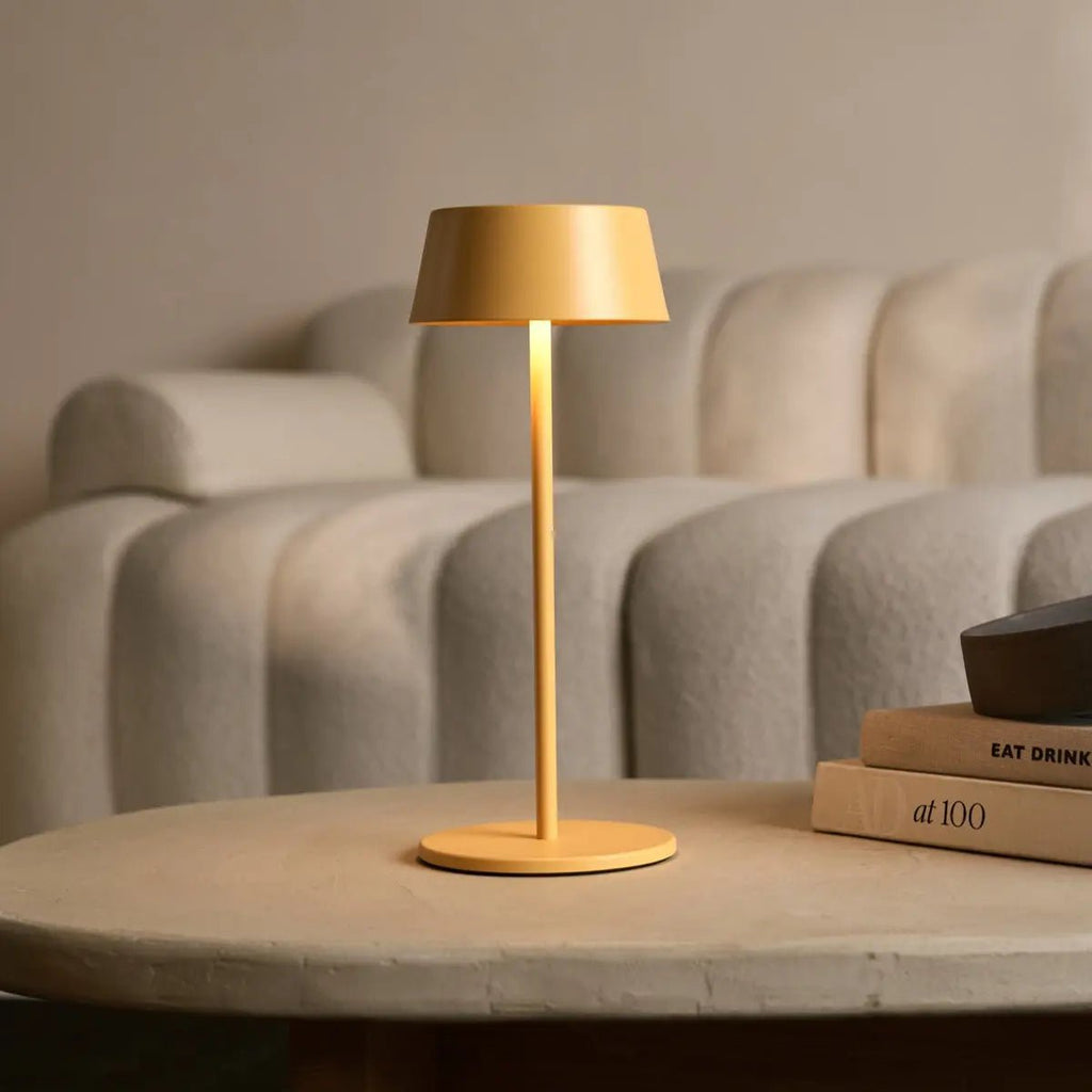 Bordslampa i Trä Hugo Bärnstensgul