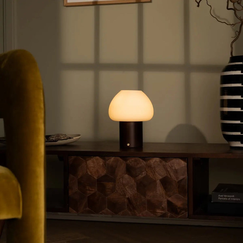 Fynn Mörkbrun Trälampa, Uppladdningsbar
