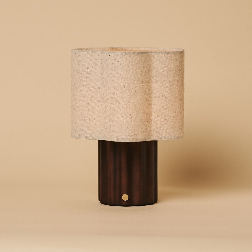 Yalisa Mörk Brun Uppladningsbar bordslampa – Nordic Kollektion