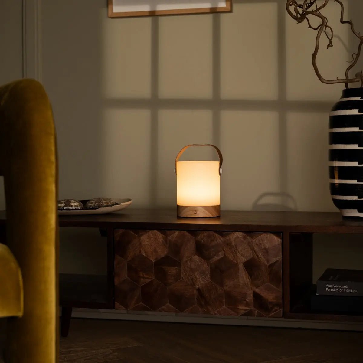 Avery Ljusbrun Sladdlös Träbordslampa