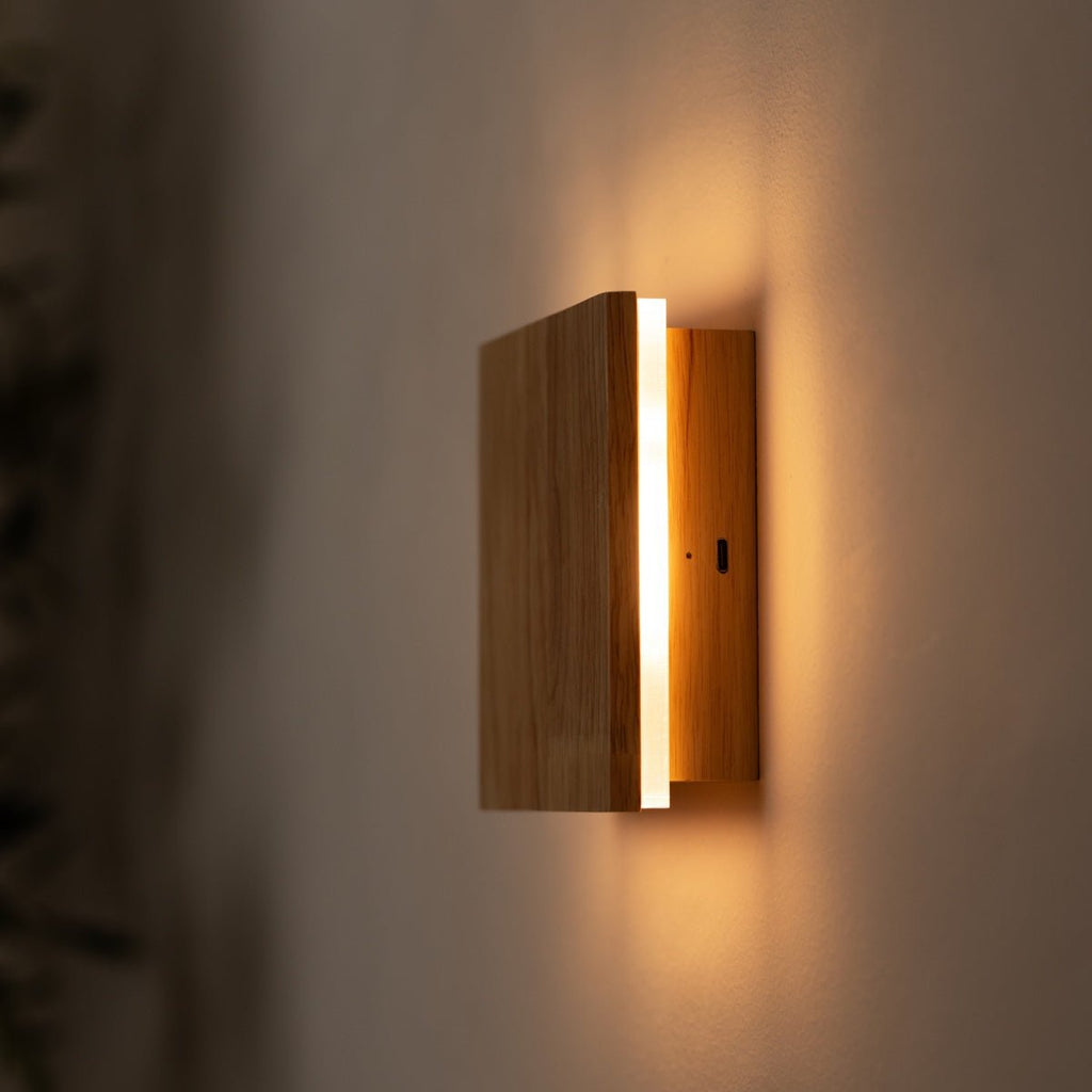 Vägglampa i Trä Lane Ljusbrun