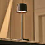Bordslampa i Trä William Svart