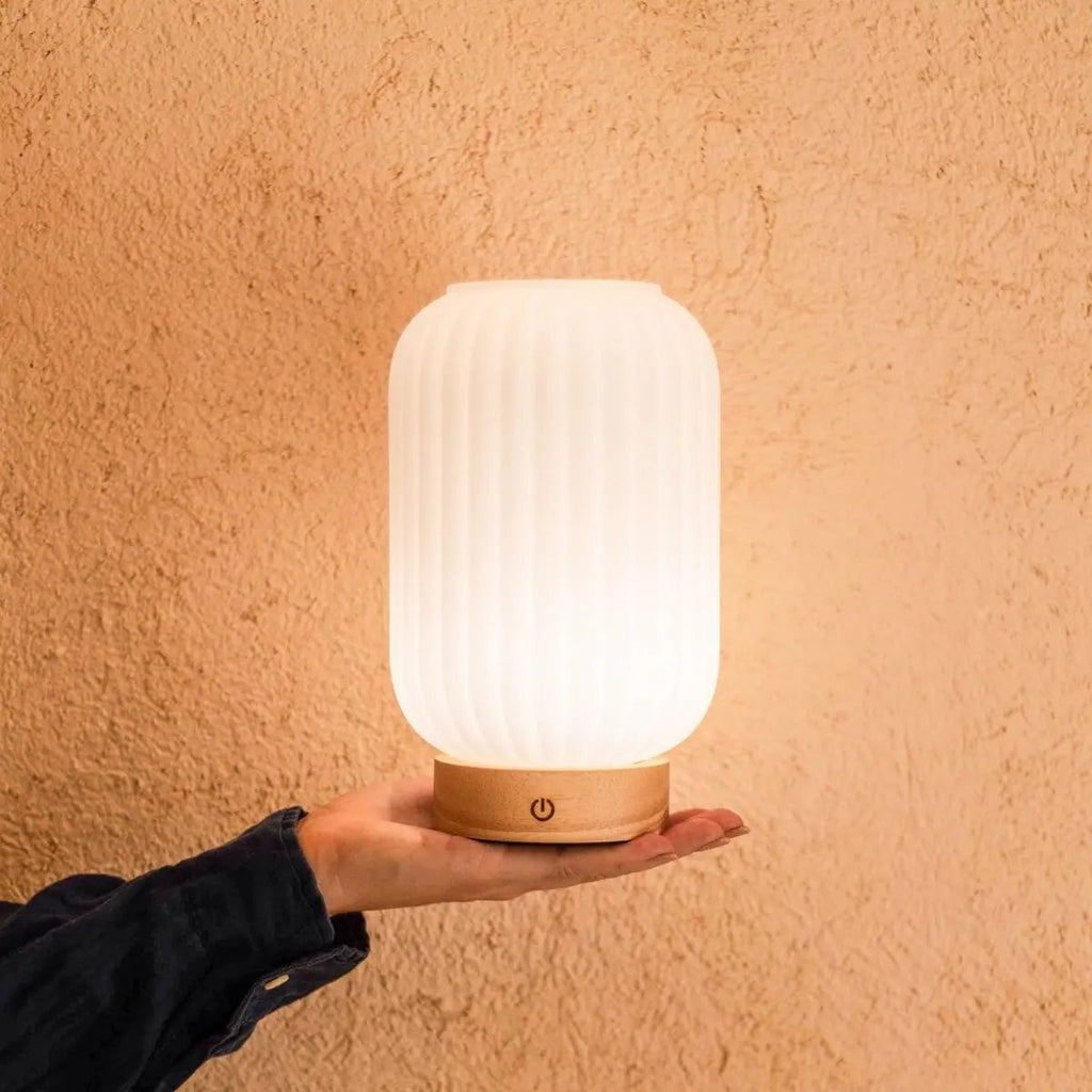 Bordslampa i Trä Lilly Ljusbrun