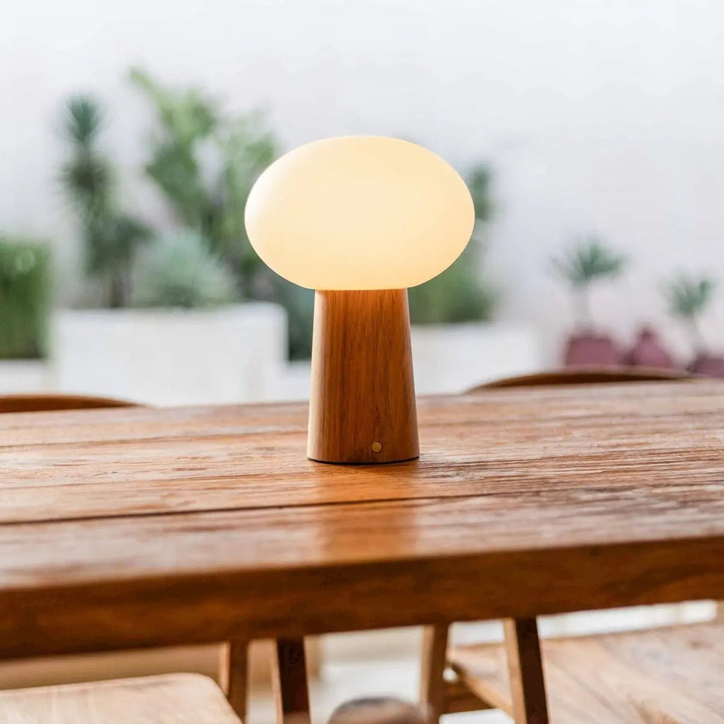 Sladdlös bordslampa Max – uppladdningsbar & dimbar | Tavellio