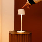 William Vit Sladdlös Bordslampa