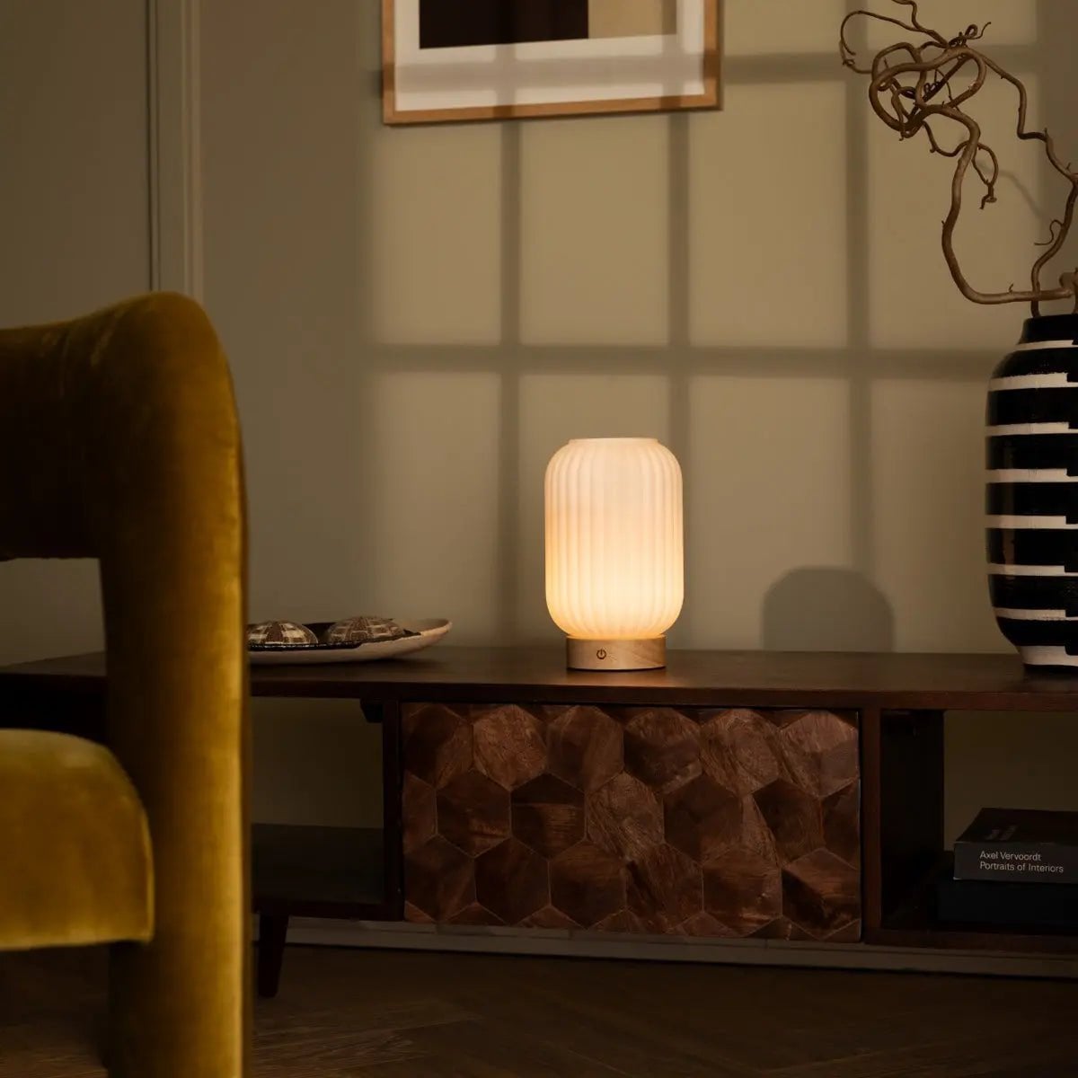 Bordslampa i Trä Lilly Ljusbrun