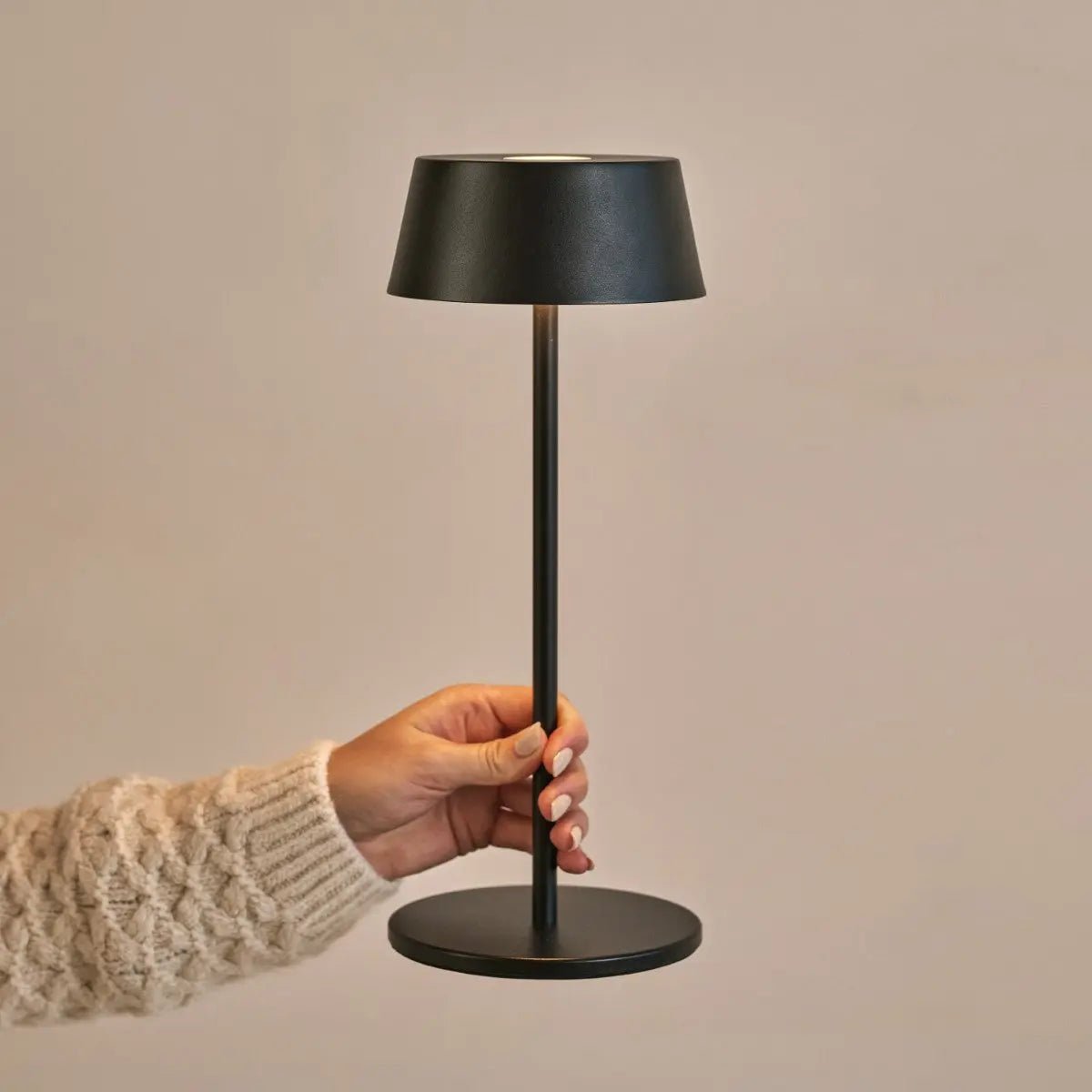 Bordslampa i Trä Hugo Svart