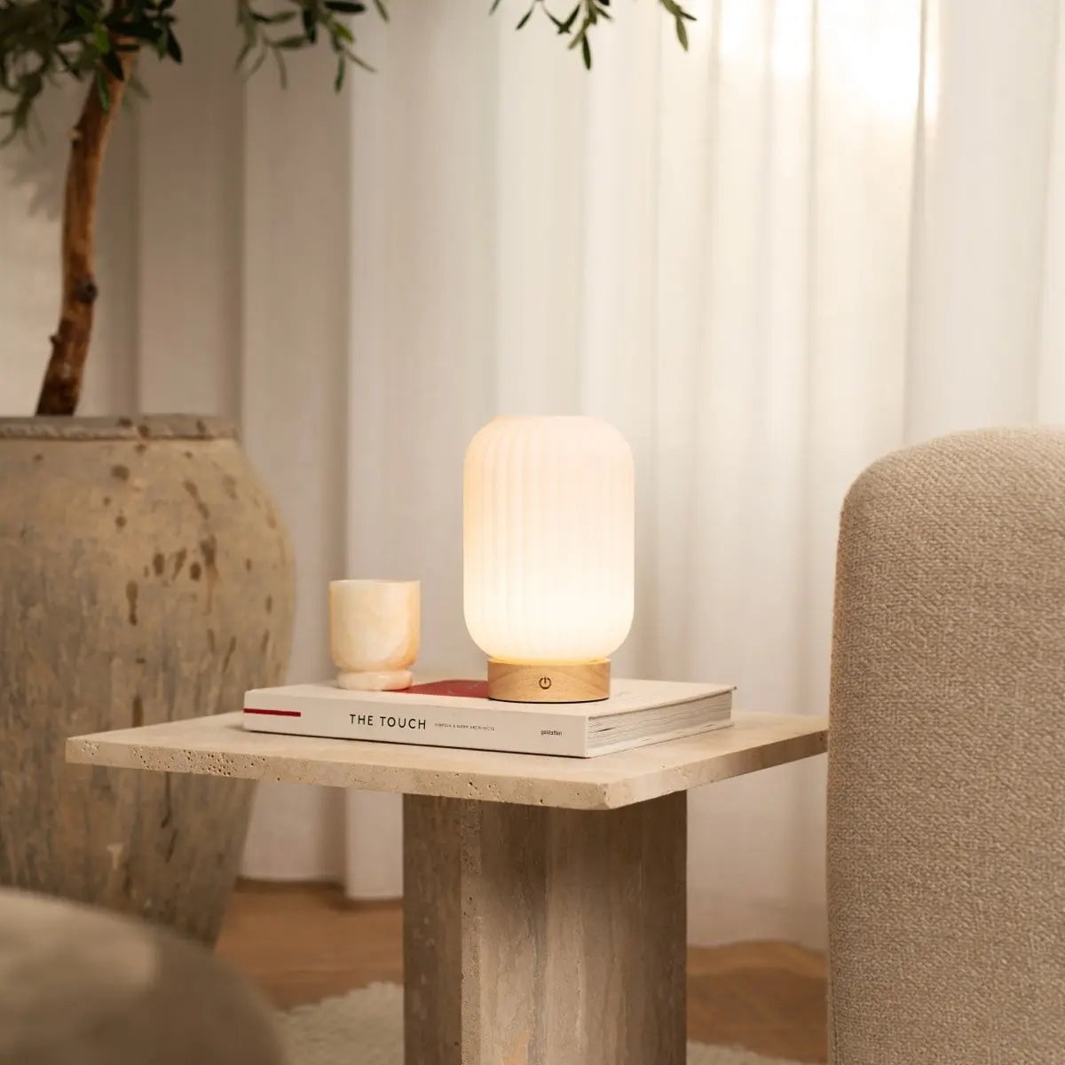 Bordslampa i Trä Lilly Ljusbrun